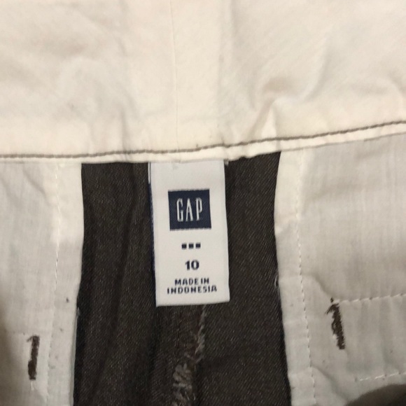 Gap Dressy Shorts - Picture 2 of 3